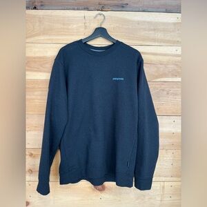 Patagonia Fitz Roy Icon Uprisal Crewneck

Size Large

Color: 1 black, 1 navy